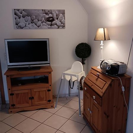 Ostsee-Ferienwohnung-Nautikuss Wangels Exteriör bild